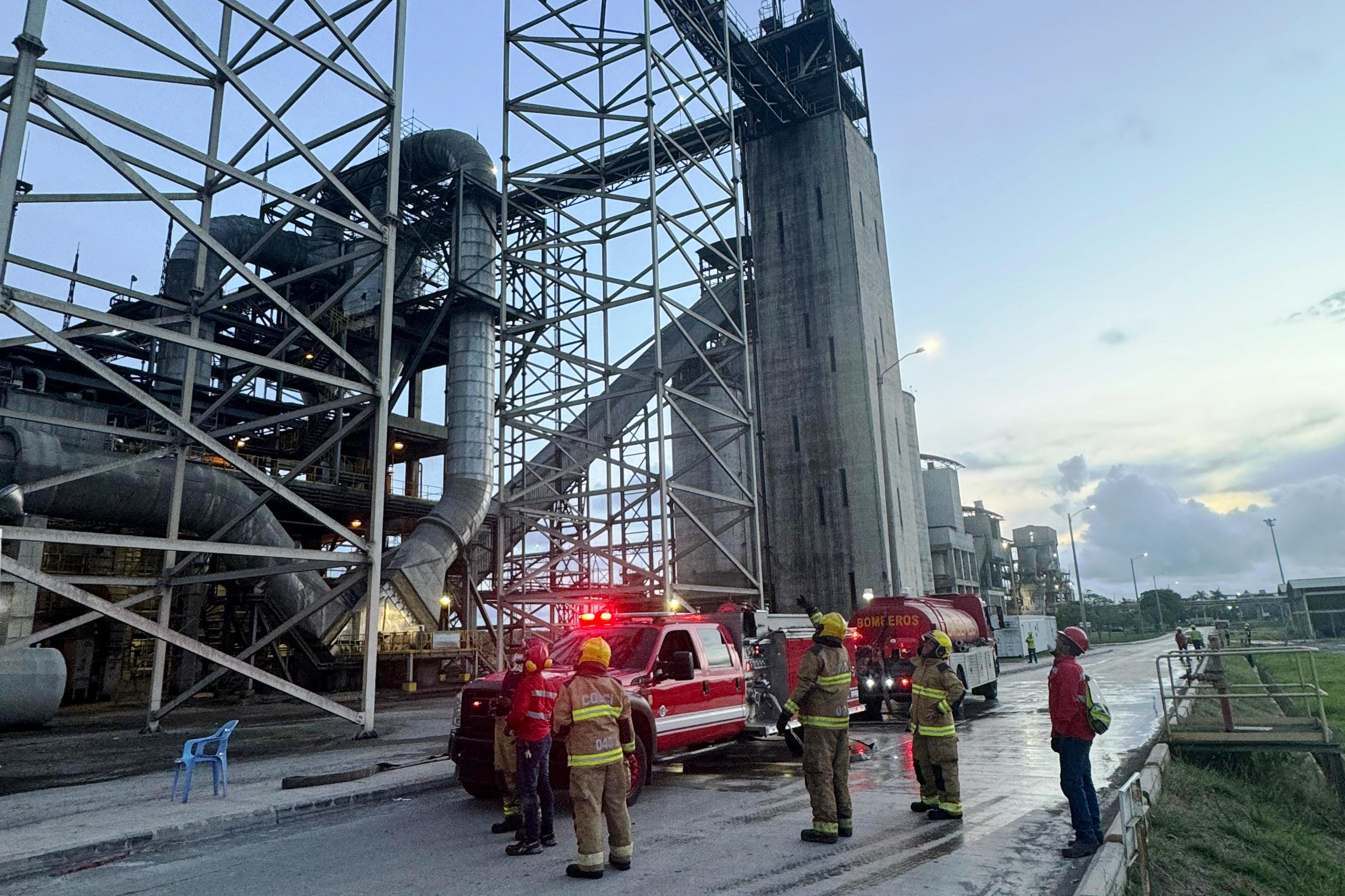 Incendio en planta de Cementos Argos fue controlado por el Cuerpo de Bomberos de Cartagena