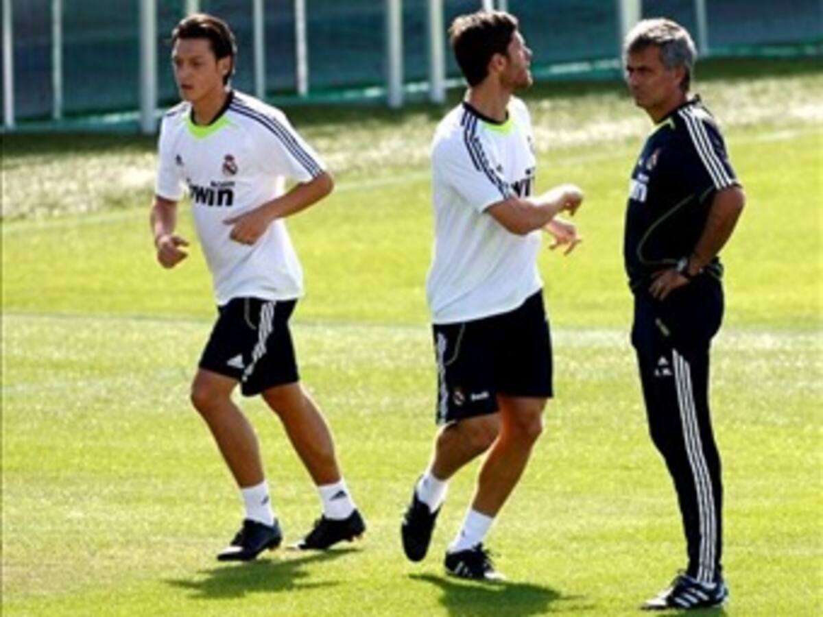 Butragueño: 'A Mourinho hay que darle tiempo, con calma'