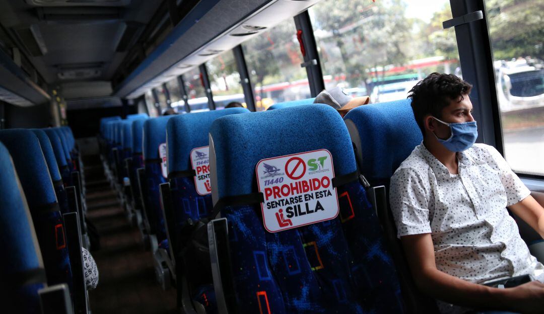 Imagen de referencia de un bus