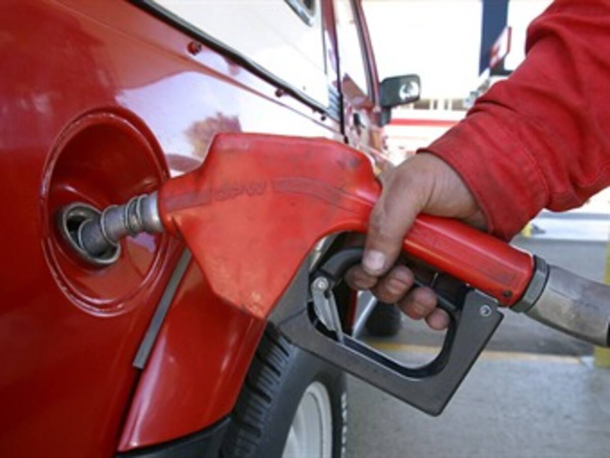 Listos proyectos para revivir horas extras y bajar la gasolina