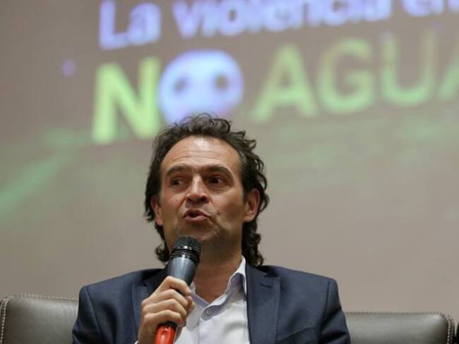 Tenemos que sacudirnos de la cultura de la ilegalidad: alcalde de Medellín