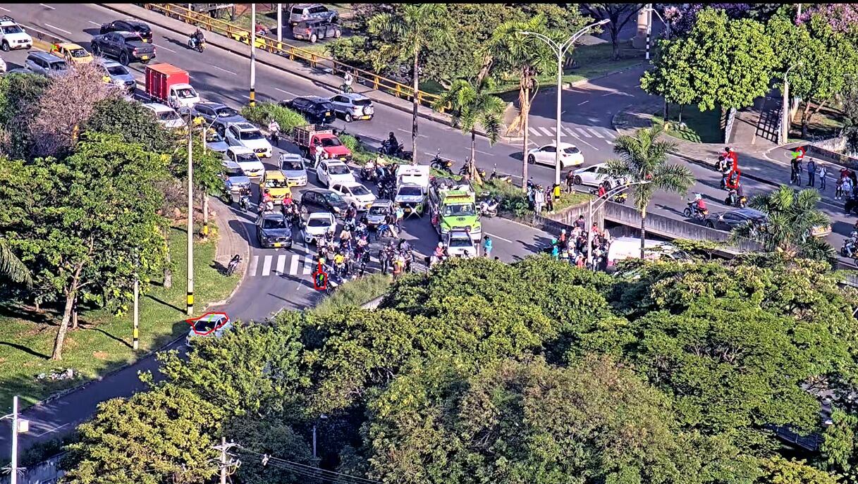 Incidente de tránsito en la calle 30, Medellín. Foto: cortesía