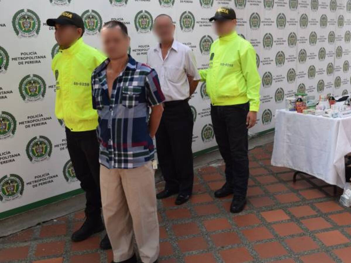 En una farmacia alquilaban armas y municiones para cometer delitos