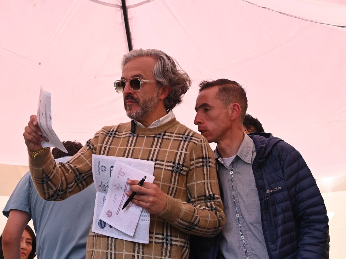 Oviedo: no queremos decir que ayudaremos a Galán, la curul será de oposición y constructiva
