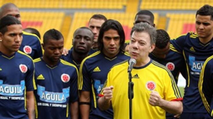 Santos confía en que Pekerman clasifique a Colombia al Mundial Brasil 2014