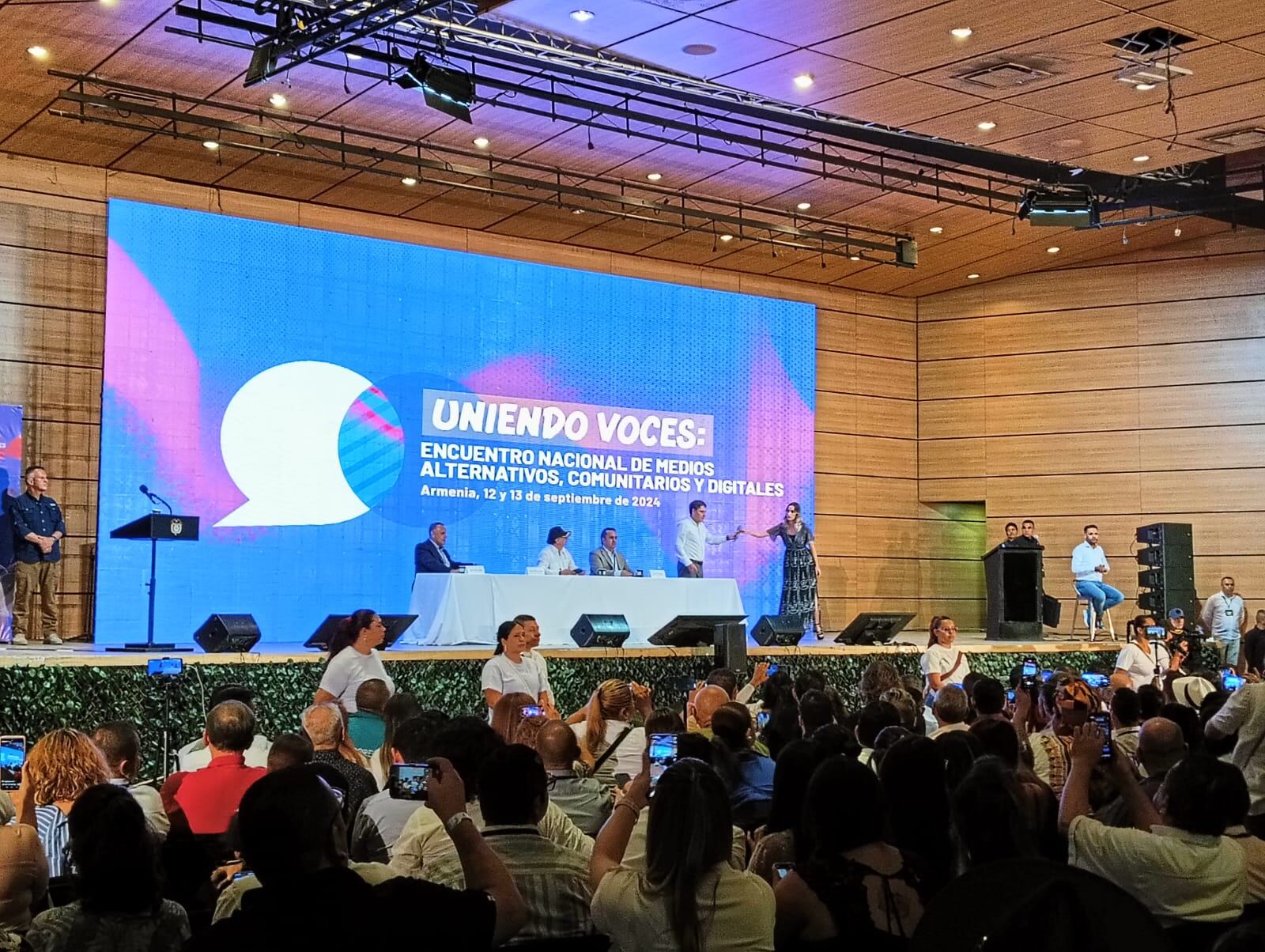 Encuentro de medios alternativos, comunitarios y digitales en Armenia. Foto. Adrián Trejos