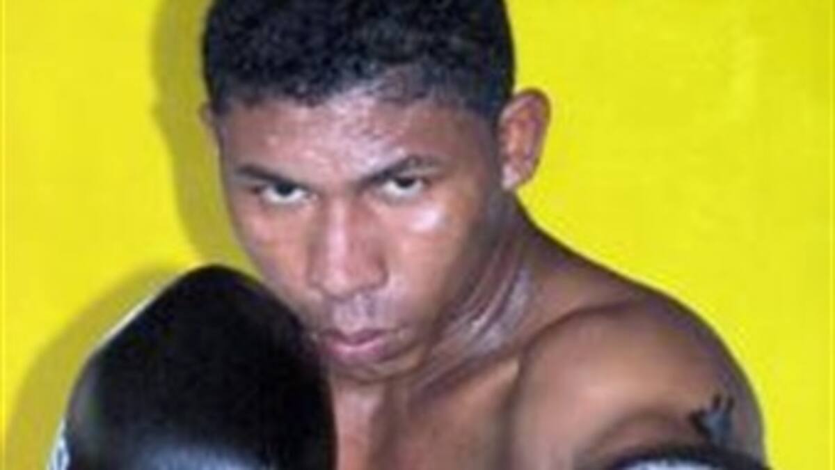 Boxeador colombiano fracasa en intento de título latino en Argentina