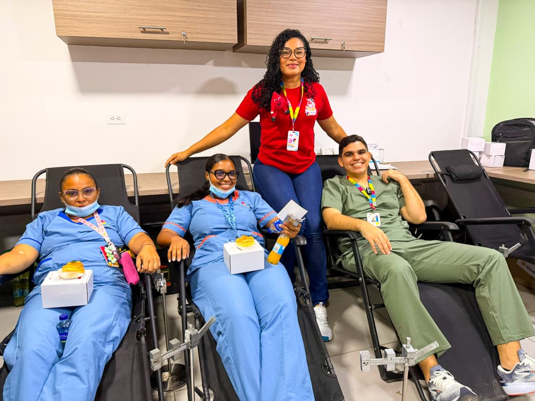 Campaña de donación de sangre. // Casa del Niño