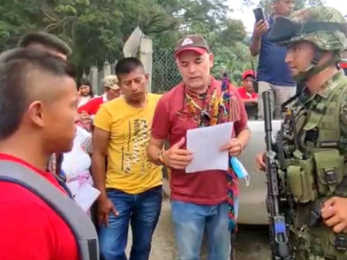 Ejército denuncia que indígenas liberaron a hombre capturado en combates