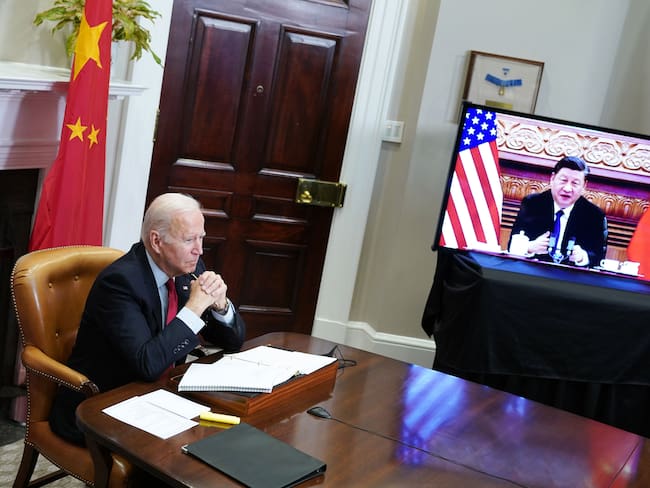 El presidente Biden y su homólogo chino Xi se reunirán en Indonesia este lunes