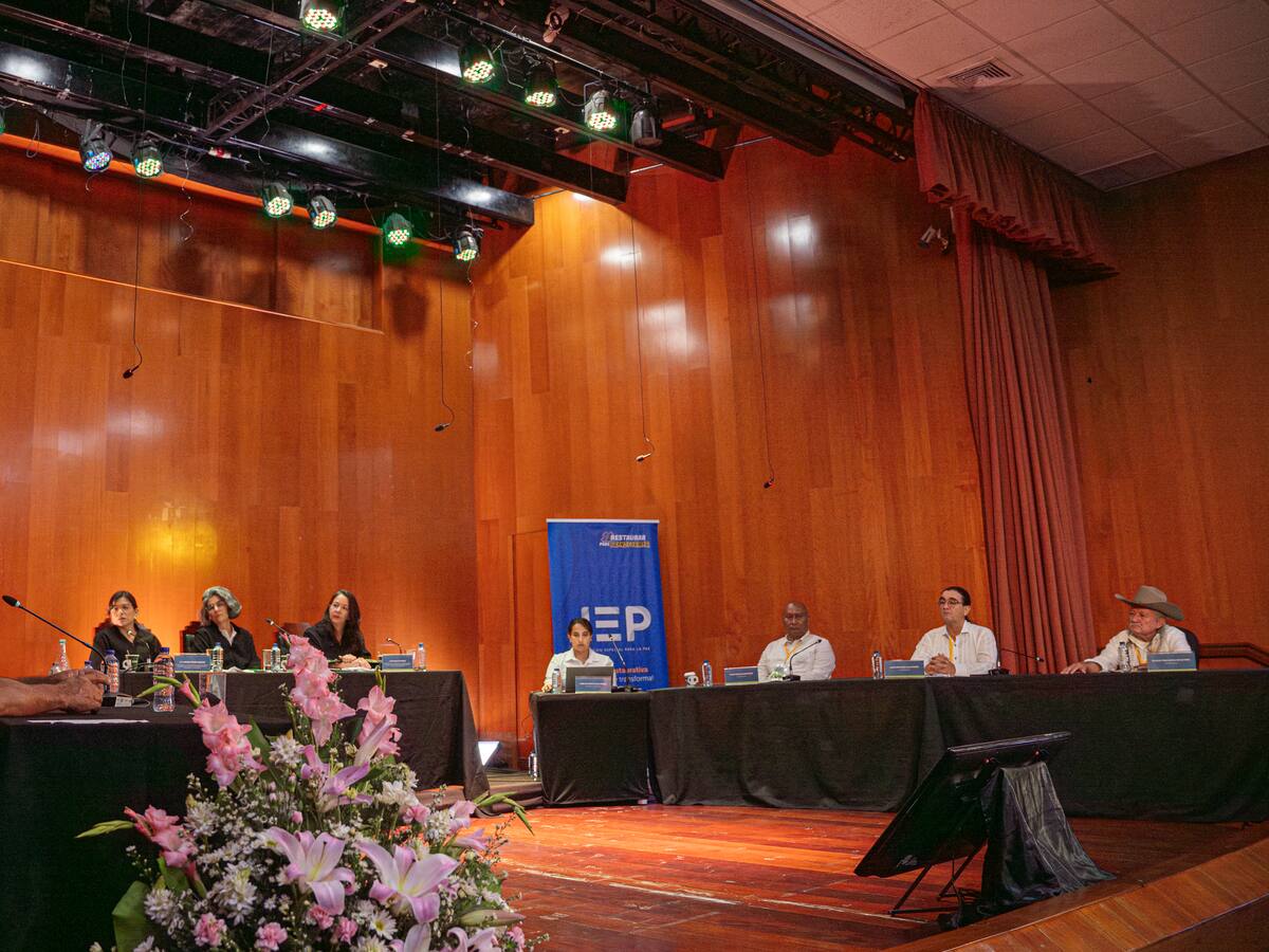 Exjefes del Bloque Magdalena Medio de las Farc reconocen su responsabilidad por secuestros