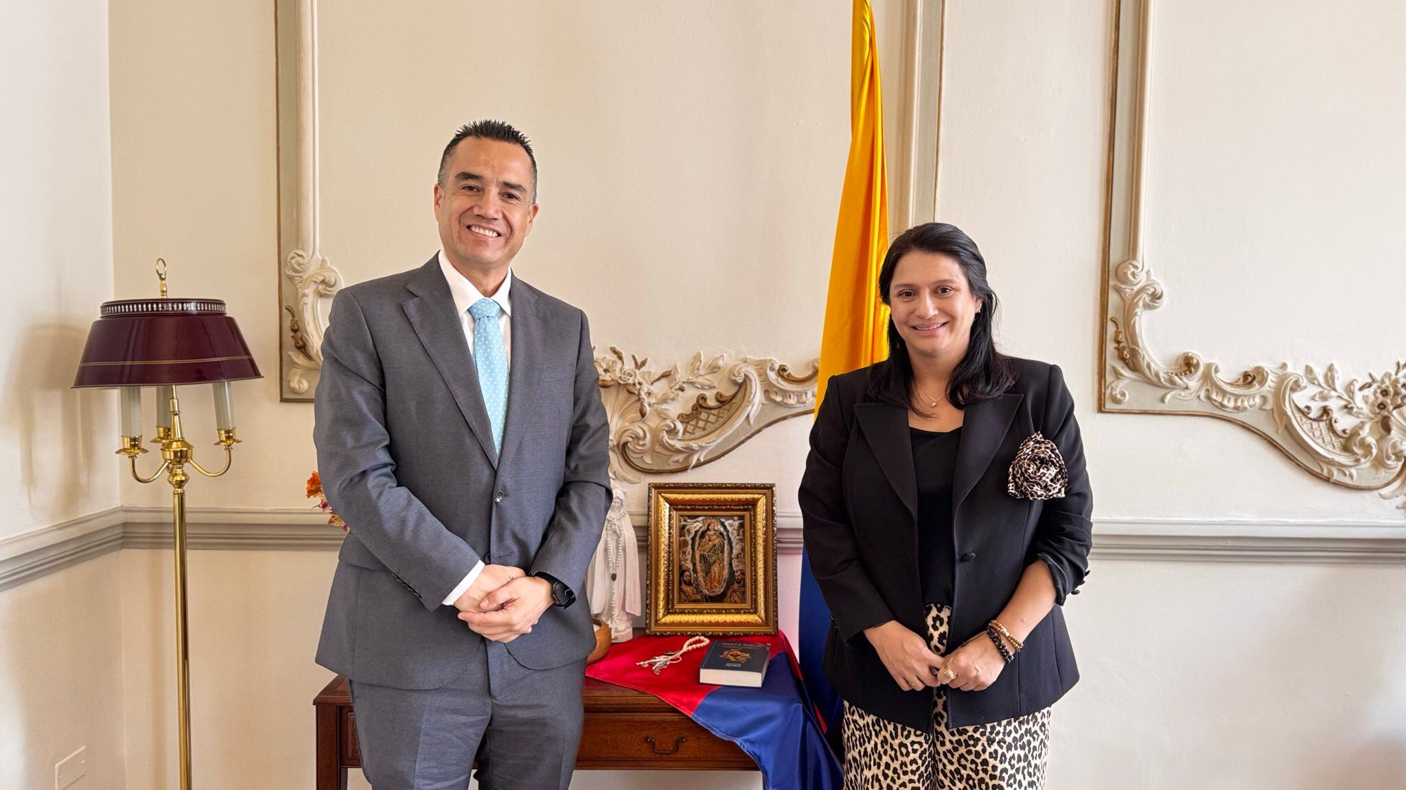 La ministra de Cultura, Paola Holguín, manifestó su interés en visitar Boyacá para conocer las manifestaciones culturales de las provincias.