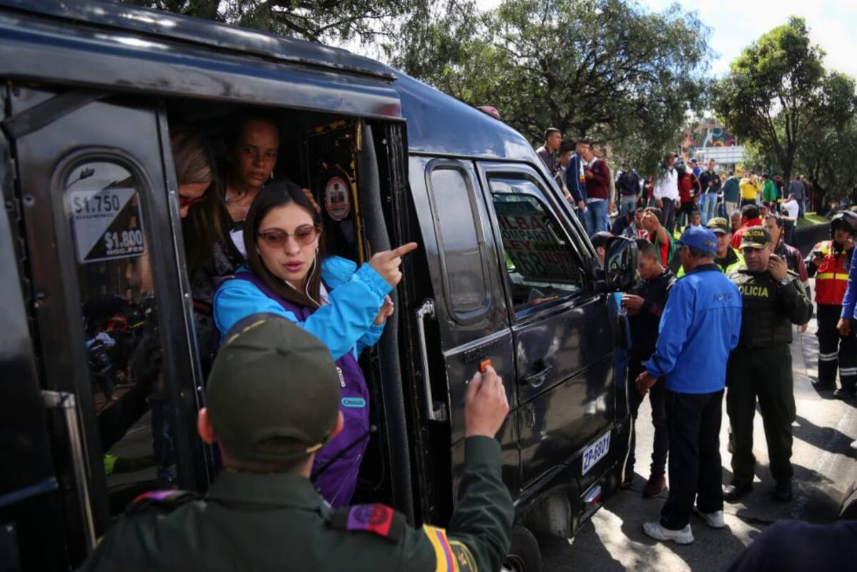 No dejan circular servicio público