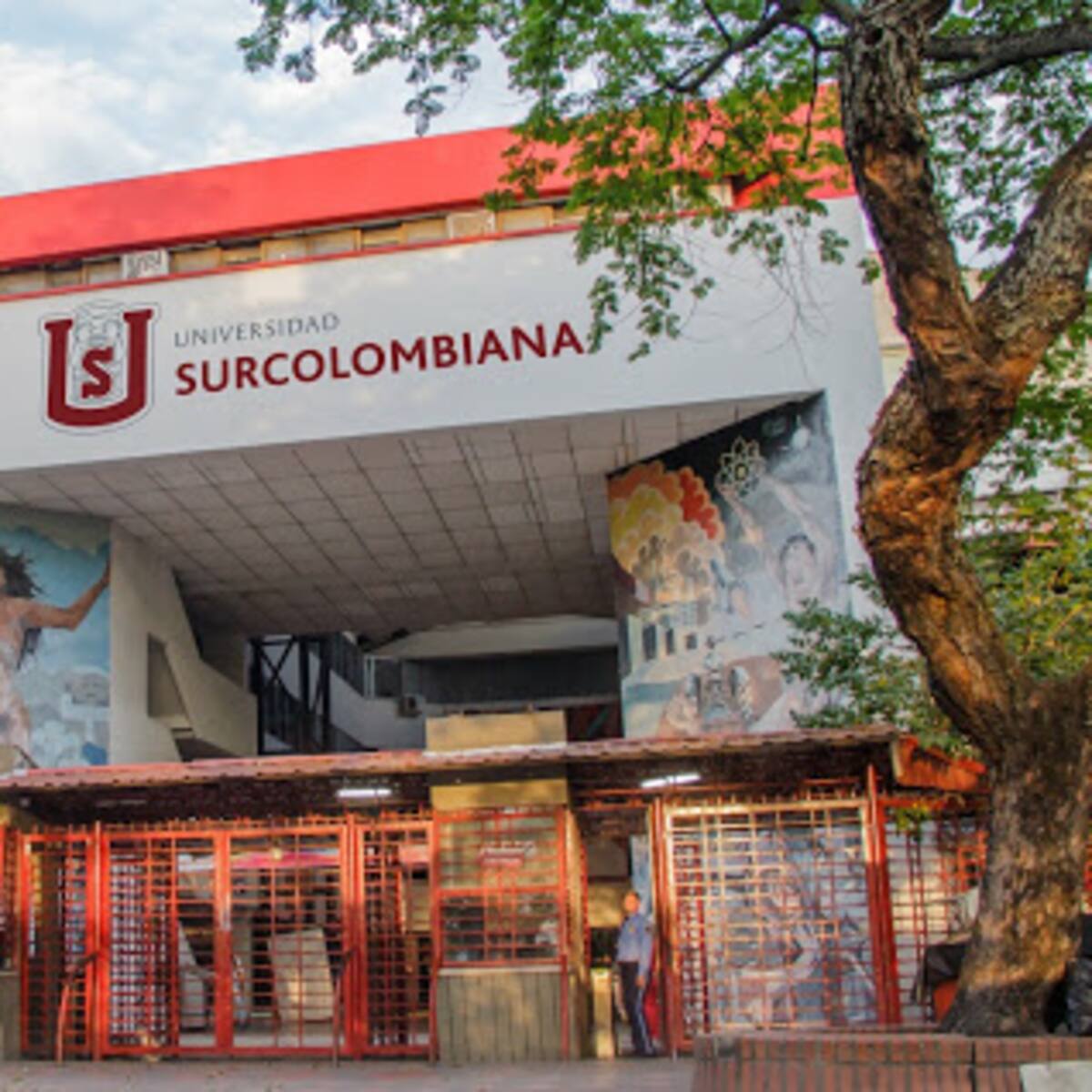 En el limbo rectoría de la Universidad Surcolombiana