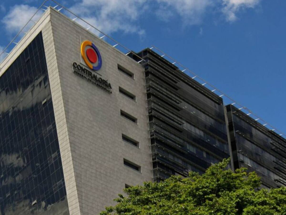 Concejal de Bogotá denuncia “avalancha de nombramientos” desde Contraloría