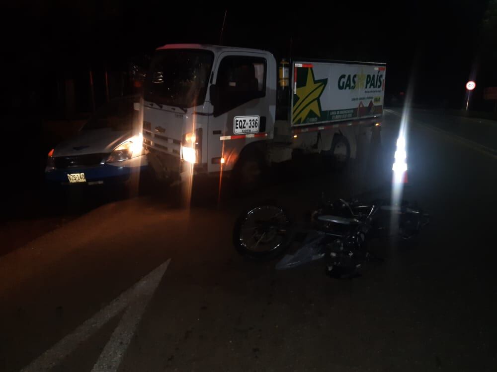 El choque vial se registró al parecer por aparente estado de embriaguez de uno de los conductores, y no acatar normas de tránsito.