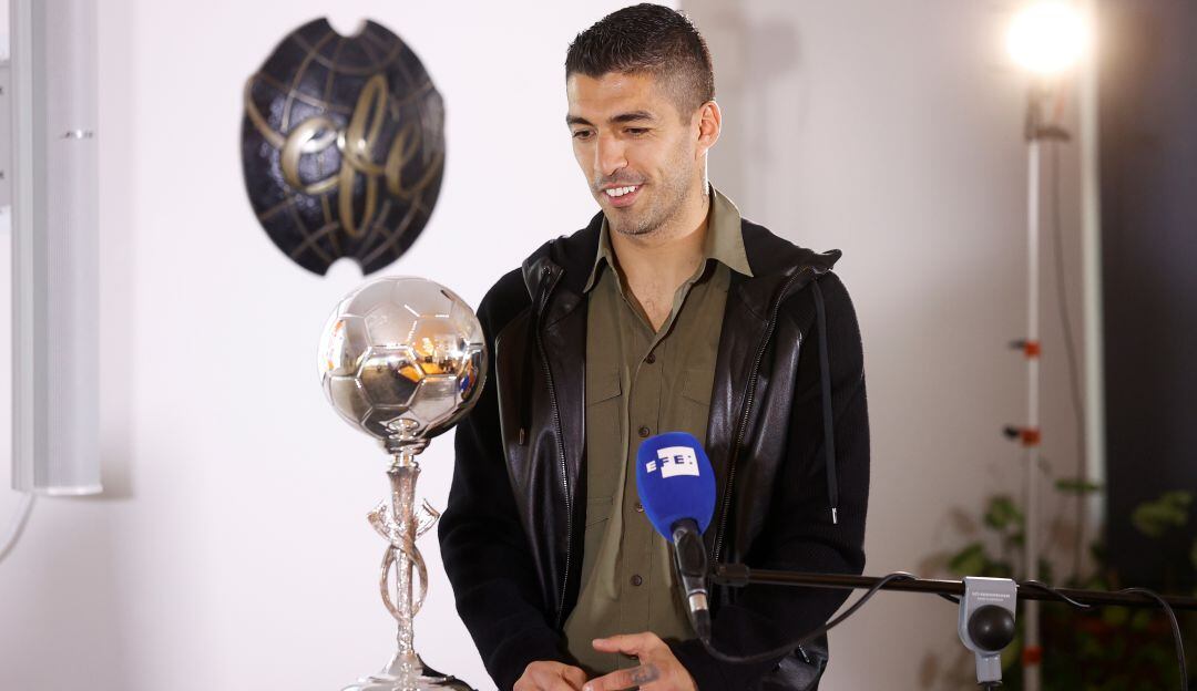 Luis Suárez, delantero del Atlético de Madrid, durante el recibimiento del Trofeo EFE.