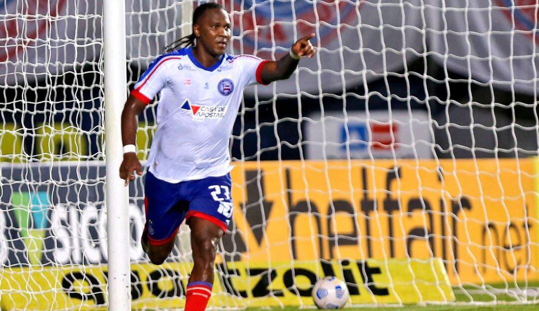 Hugo Rodallega con el Bahía en 2021