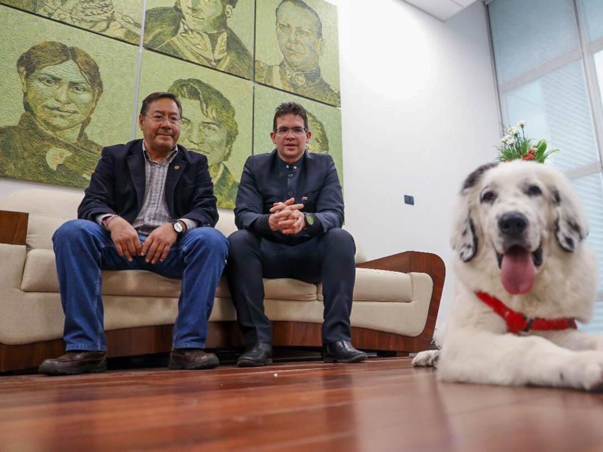 El presidente de Bolivia agradece a Maduro el regalarle un perro que bautizó Boyacá