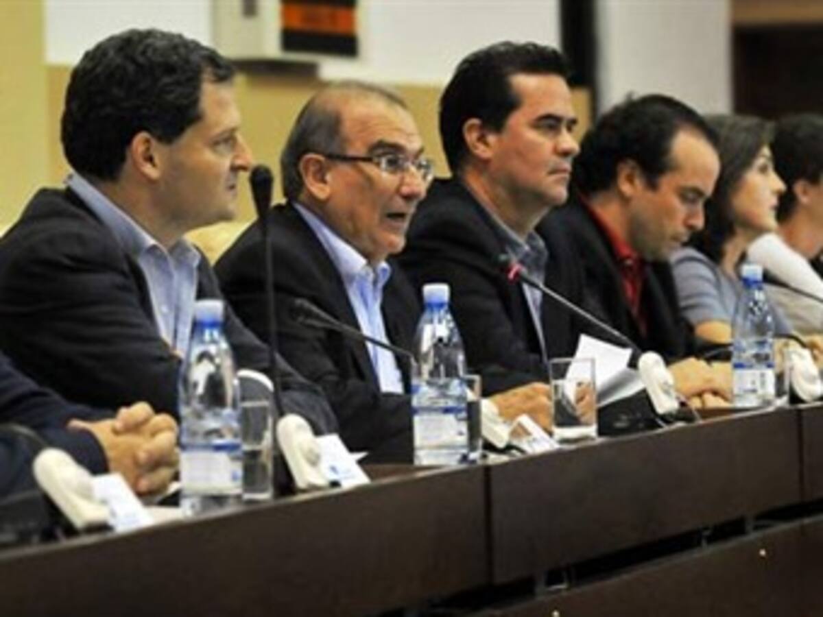 Gobierno y Farc repasan detalles para empezar última etapa de diálogos