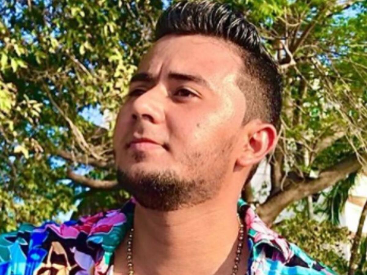 Cantante vallenato desmiente haberse 'colado' en el proceso de vacunación