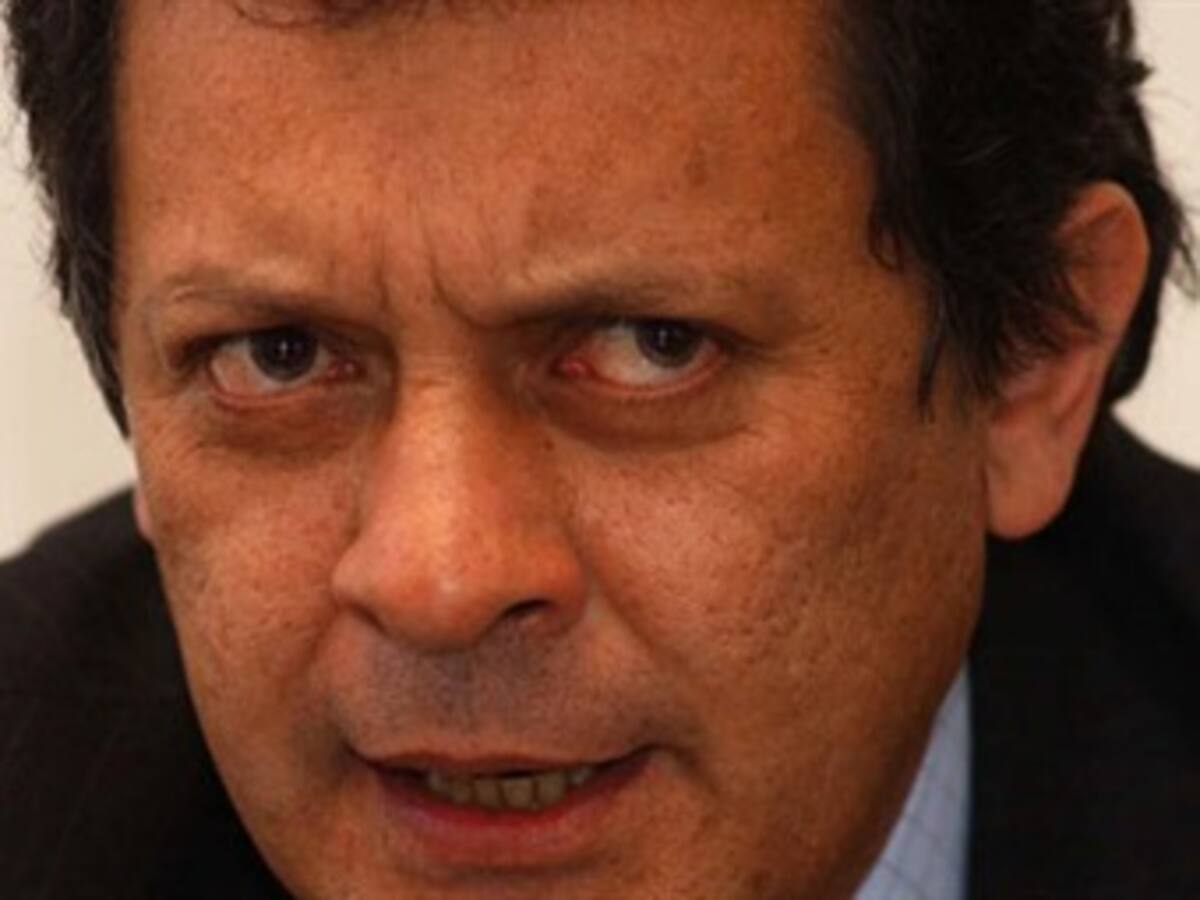 Saliente director de la UIAF dice estar listo en caso de investigaciones