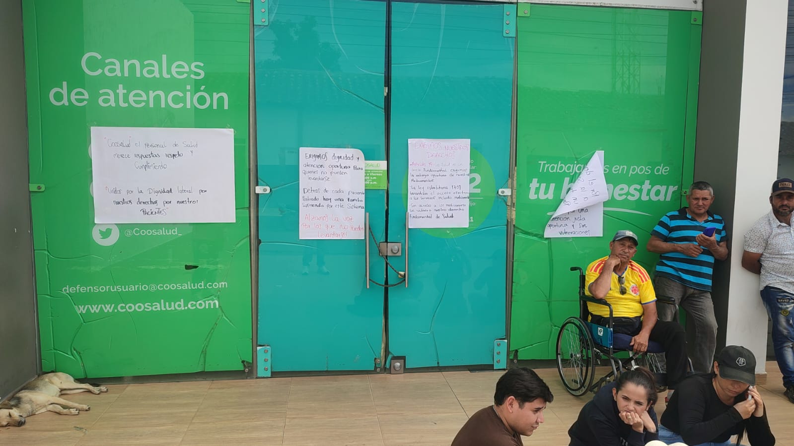 Protestan en Ábrego, Norte de Santander, por presuntas fallas en la atención de Coosalud. / Foto: Cortesía.