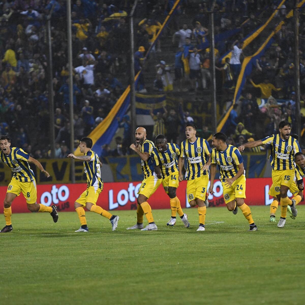 Colombianos fueron protagonistas en clasificación de Rosario Central ante Racing