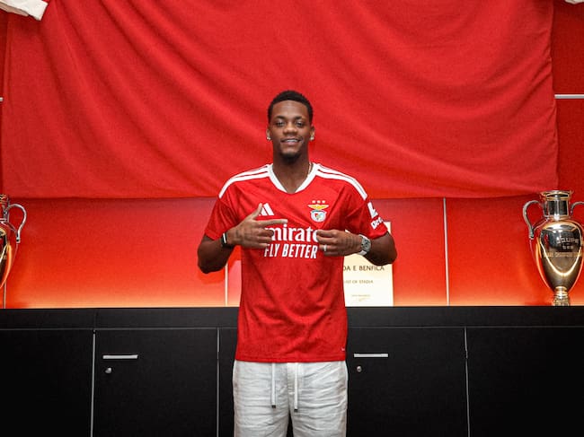 Jhon Durán / Benfica