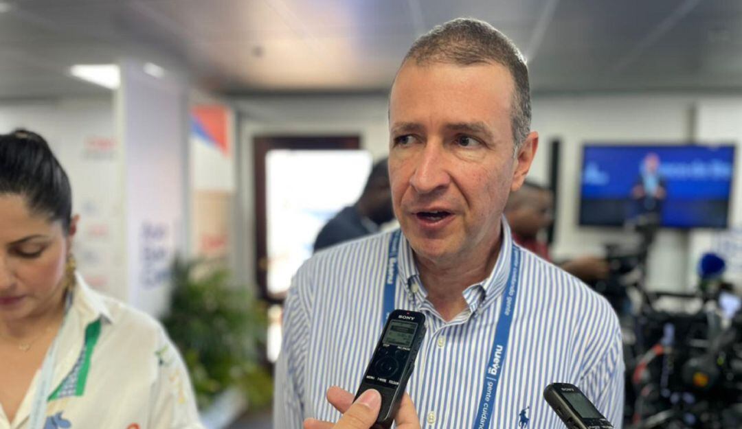 La filial del grupo Éxito da el salto dejando atrás el plástico tradicional para sus transacciones