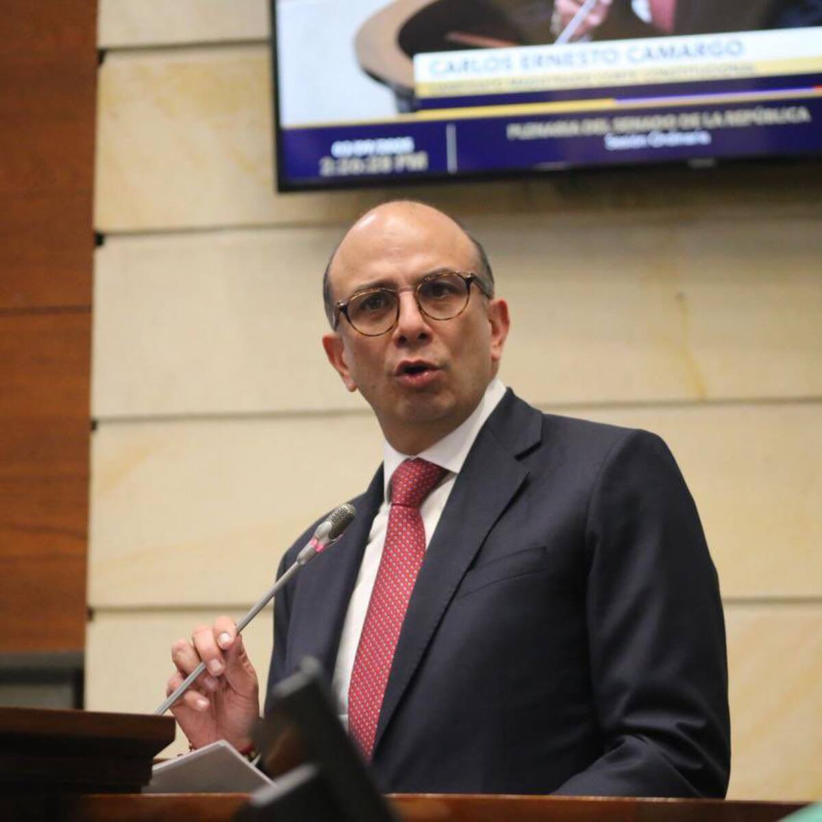 Carlos Camargo es elegido como nuevo magistrado de la Corte Constitucional: perfil y trayectoria
