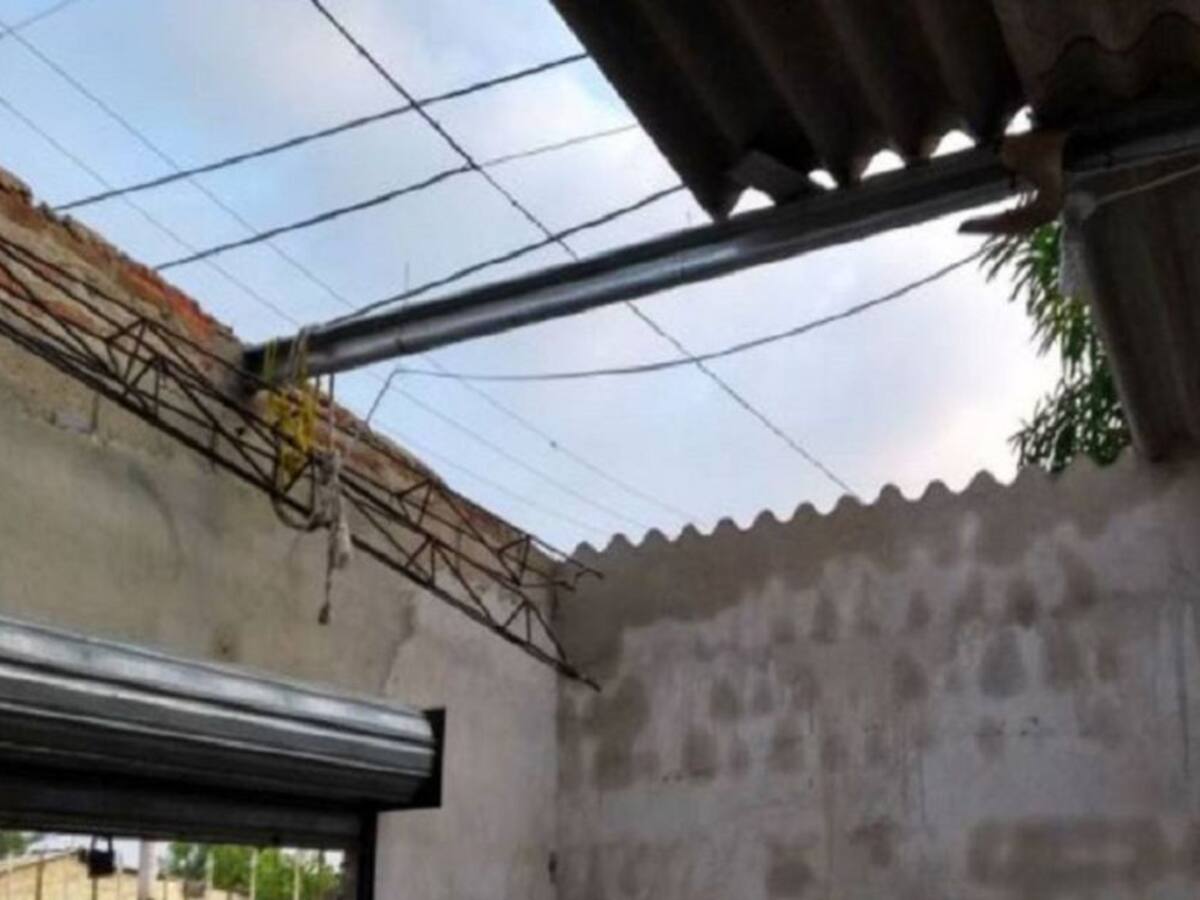 Más de 100 viviendas afectadas dejan fuertes vientos en el Atlántico