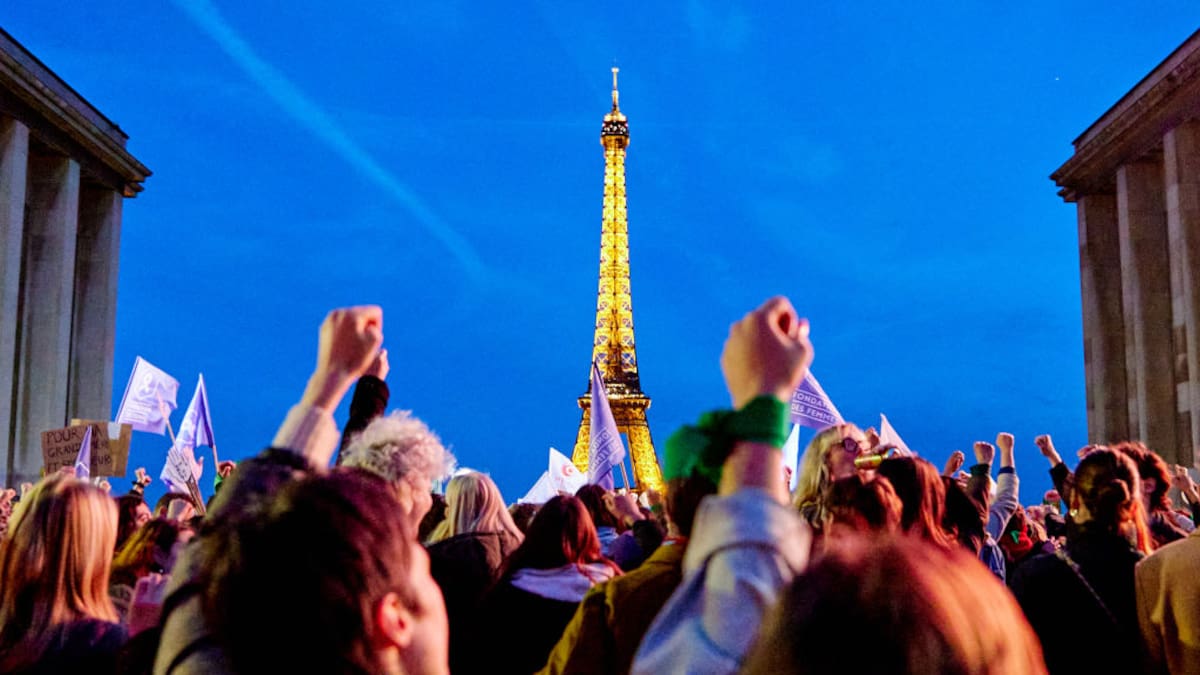 Francia acompaña a mujeres que luchan por el derecho al aborto: exministra francesa