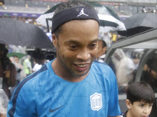 La prensa asegura que Ronaldinho será candidato al senado en Brasil