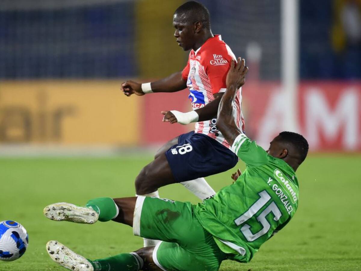 José María Pazo: "Con Equidad fue recibir pata y pata, del minuto 1 al 94"