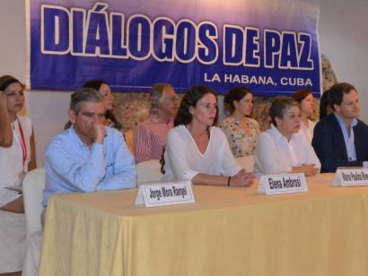 Empresarios viajan a La Habana para reunirse con negociadores de paz