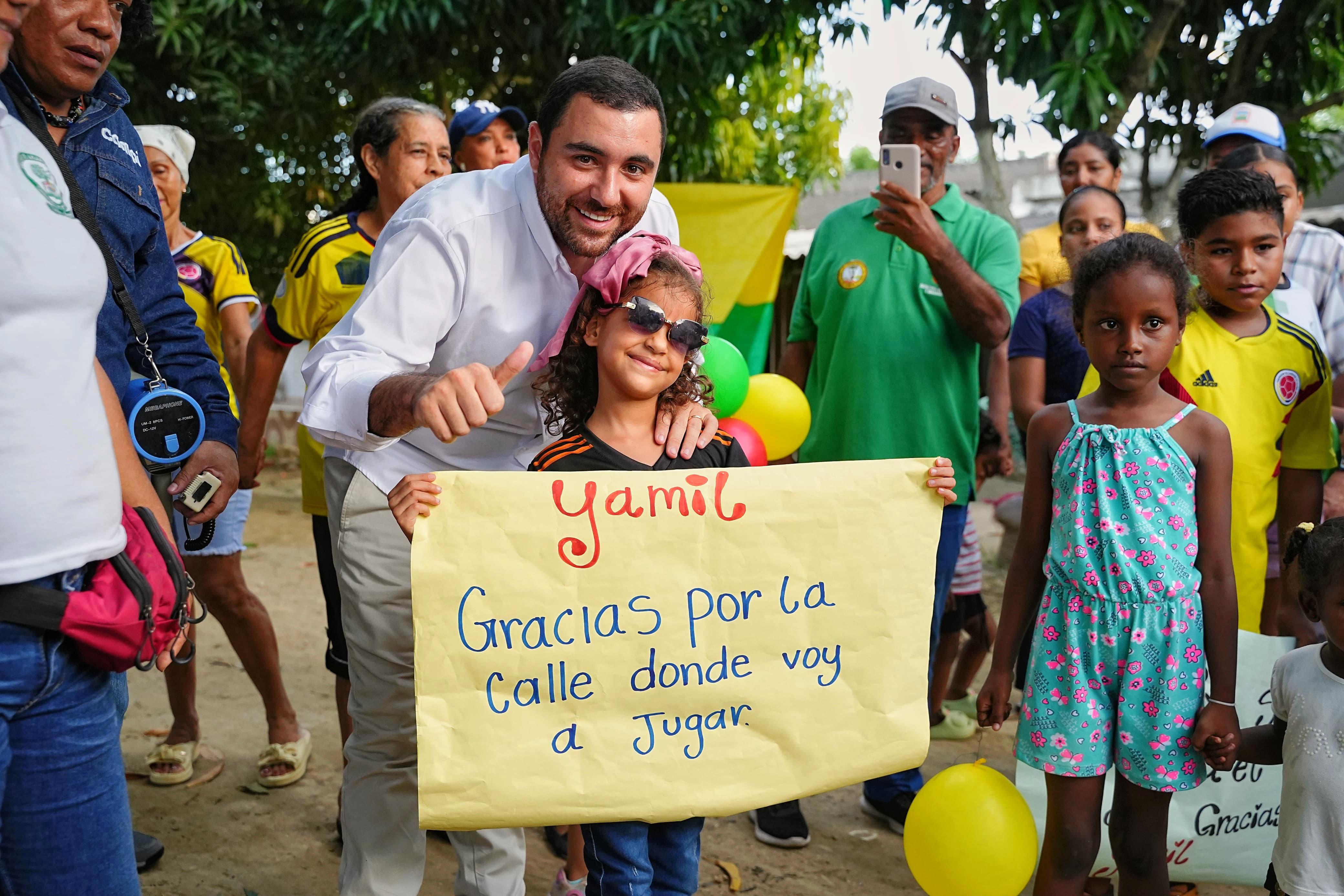 Comunidad de Villas de Aranjuez disfrutarán de una calle pavimentada gracias al COMPI