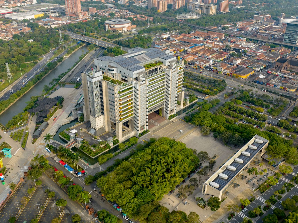 Si EPM es intervenida, sería llevada al fracaso: Juan Espinal