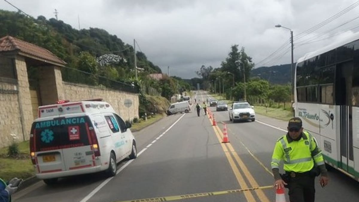 Grave accidente de tránsito en La Calera: hay dos personas muertas y cierre de un carril