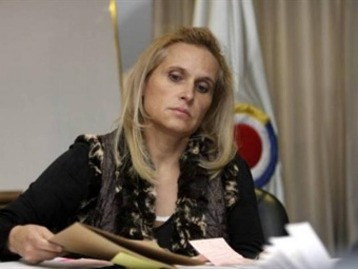 Comienzan interrogatorios a funcionarios de la Contraloría por “chuzadas” y seguimientos