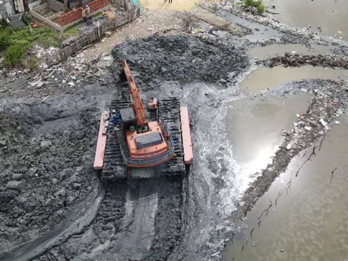 Cardique realiza trabajos de recuperación en la Ciénaga de La Virgen