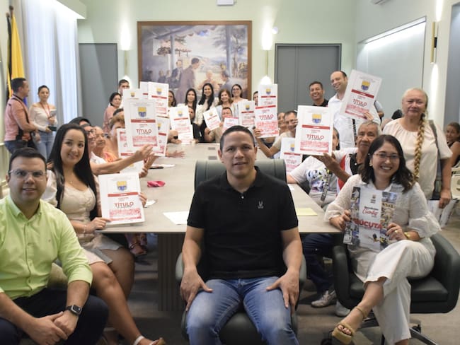 Cúcuta llega a 400 títulos de propiedad y proyecta legalizar mil predios en 2026. / Foto: Alcaldía de Cúcuta.
