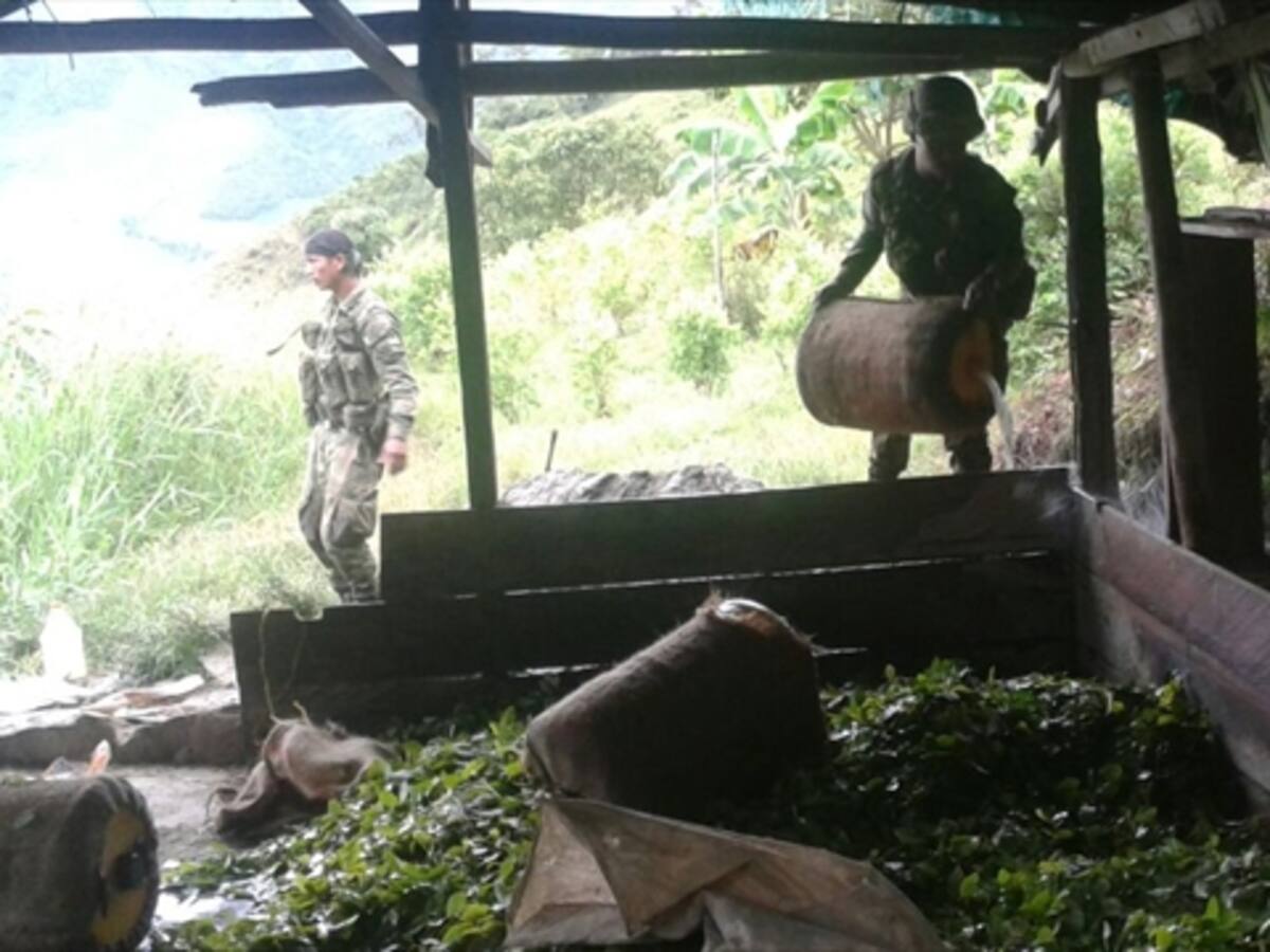 E​jército desmantela laboratorios y destruye explosivos del ELN