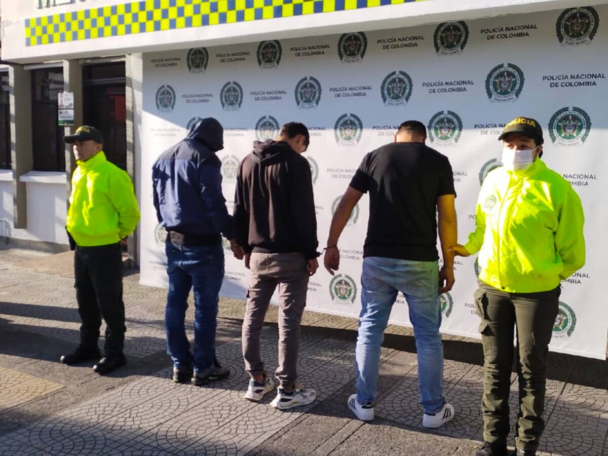 Desmantelada una banda que se dedicaba a hurtar vehículos repartidores de alimentos