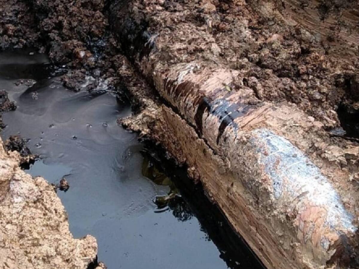 Cierre de bocatoma del acueducto Tibú por válvulas ilícitas en el Oleoducto