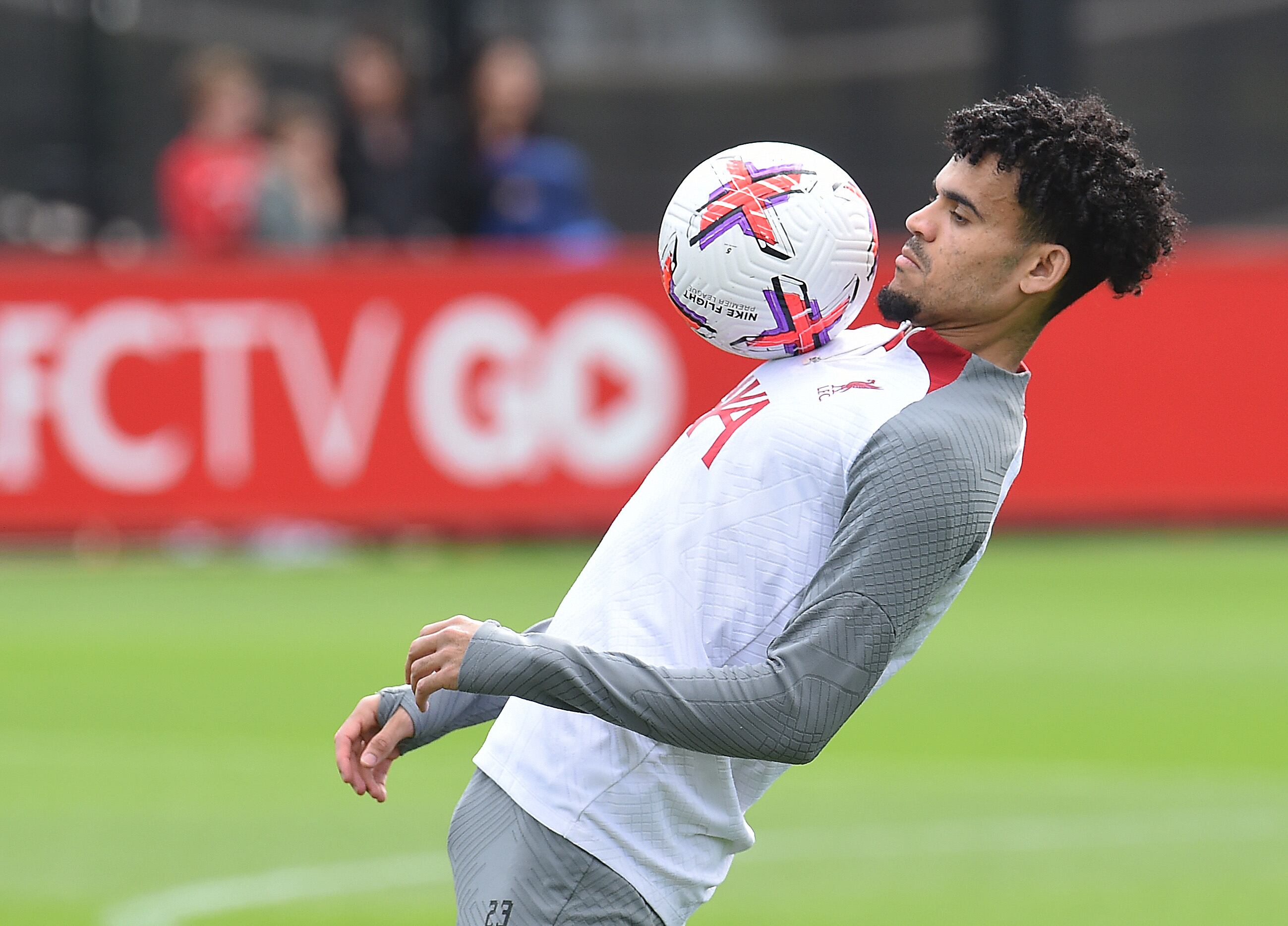 Luis Díaz es uno de los 14 jugadores que se unirá esta semana a la pretemporada del Liverpool. (Photo by John Powell/Liverpool FC via Getty Images)