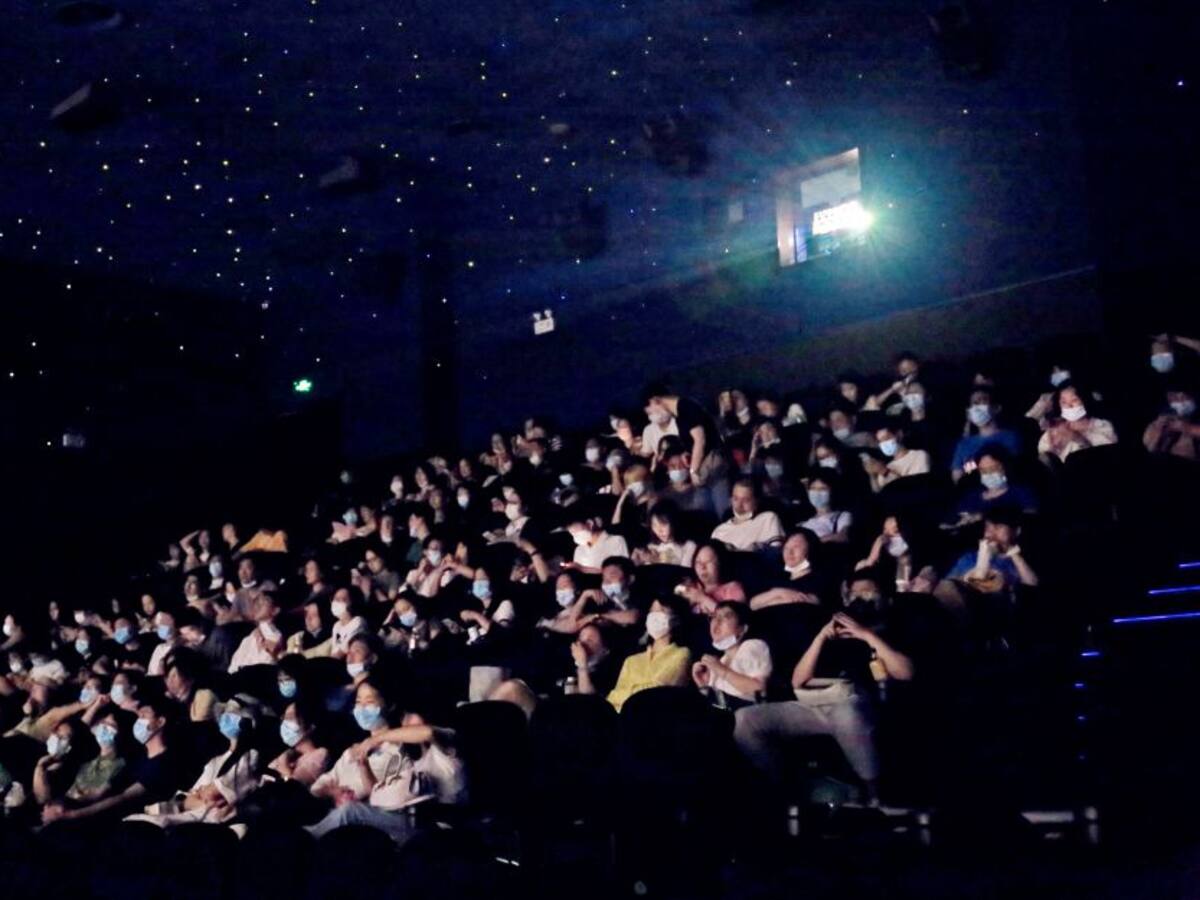 China prohíbe mostrar hombres "afeminados" en el sector audiovisual