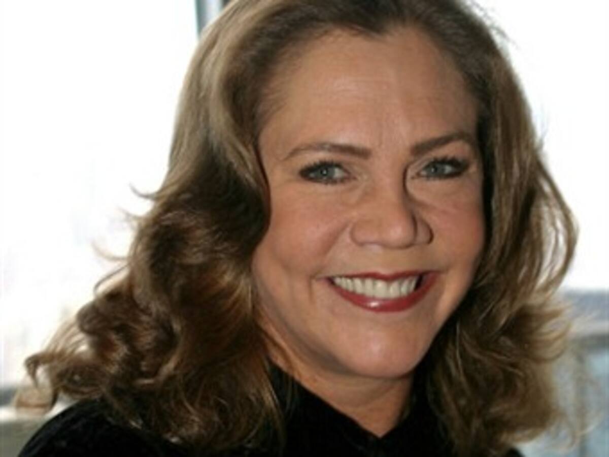 Kathleen Turner, de mito sexual de los 80 a madre ultraconservadora