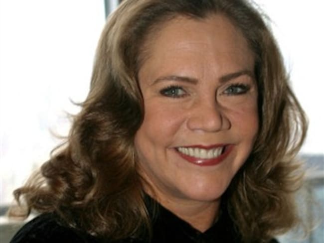 Kathleen Turner, de mito sexual de los 80 a madre ultraconservadora