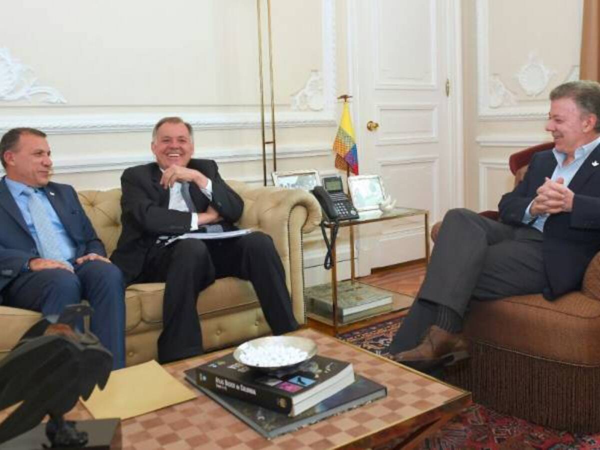 Santos entregará a Ordóñez un documento para purgar de la ideología de género los acuerdos paz